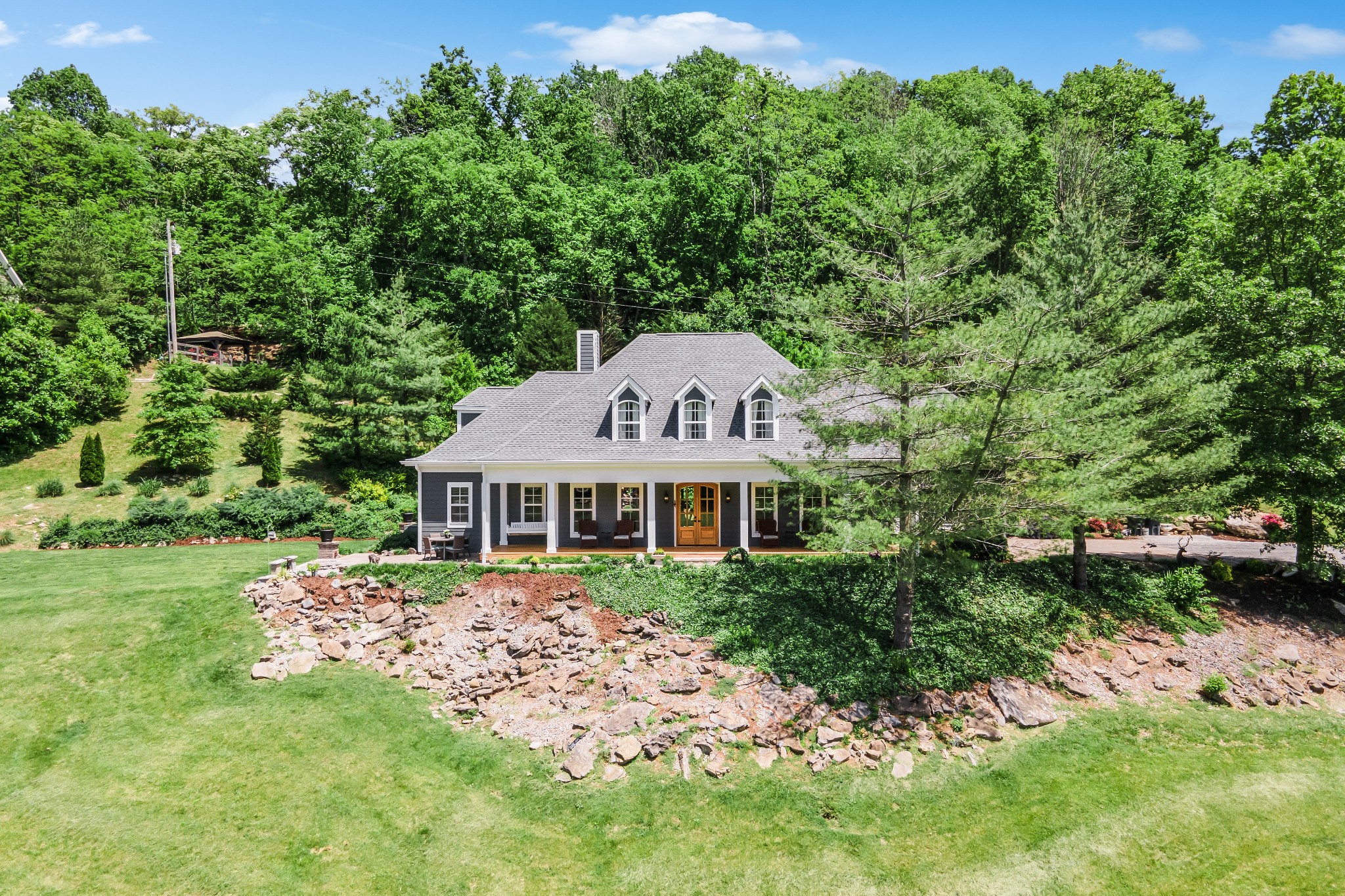 5594 Carters Creek Pike