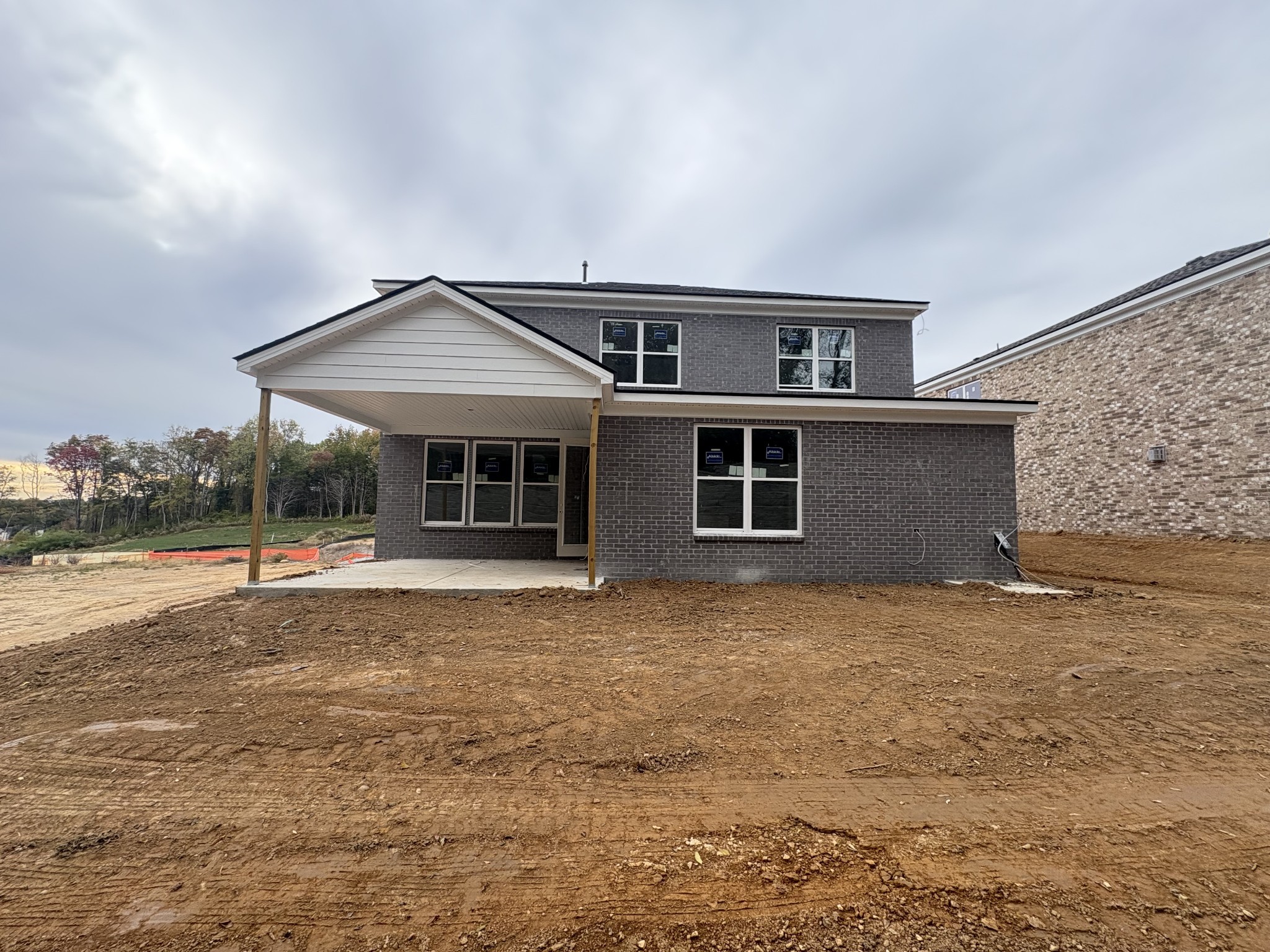 476 Brownstone Street