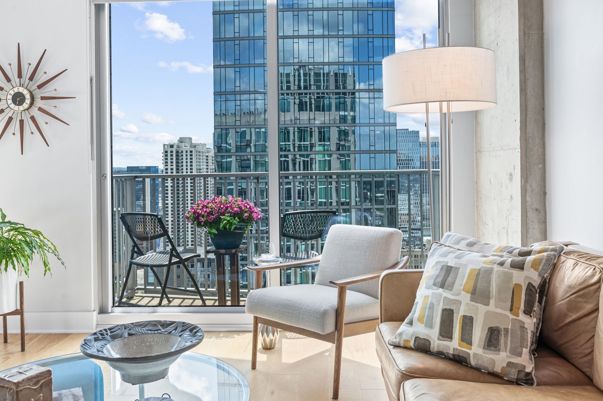 Nashville, Tennessee 37219, United States, 1 Bedroom Bedrooms, ,1 BathroomBathrooms,Residential,Active,128269