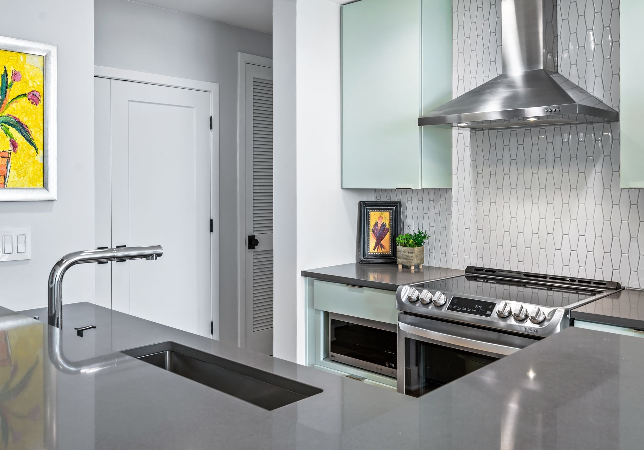 Nashville, Tennessee 37219, United States, 1 Bedroom Bedrooms, ,1 BathroomBathrooms,Residential,Active,128269