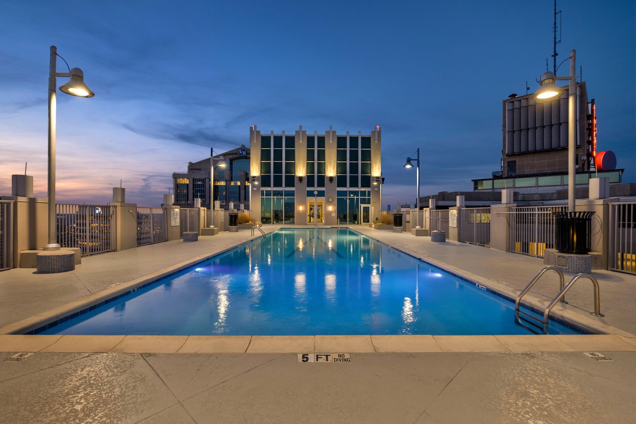 Nashville, Tennessee 37219, United States, 1 Bedroom Bedrooms, ,1 BathroomBathrooms,Residential,Active,128269