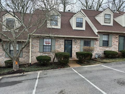 313 Deerpoint Dr 313 Hendersonville TN 37075