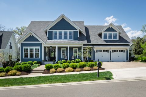 8776 Belladonna Dr College Grove TN 37046