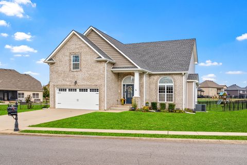 1172 Upland Ter Clarksville TN 37043