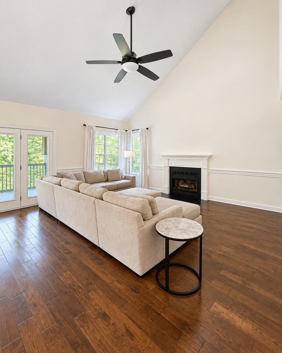 933 S Woodstone Ln, Nashville TN 37211 1-bed home, photo 4 of 17
