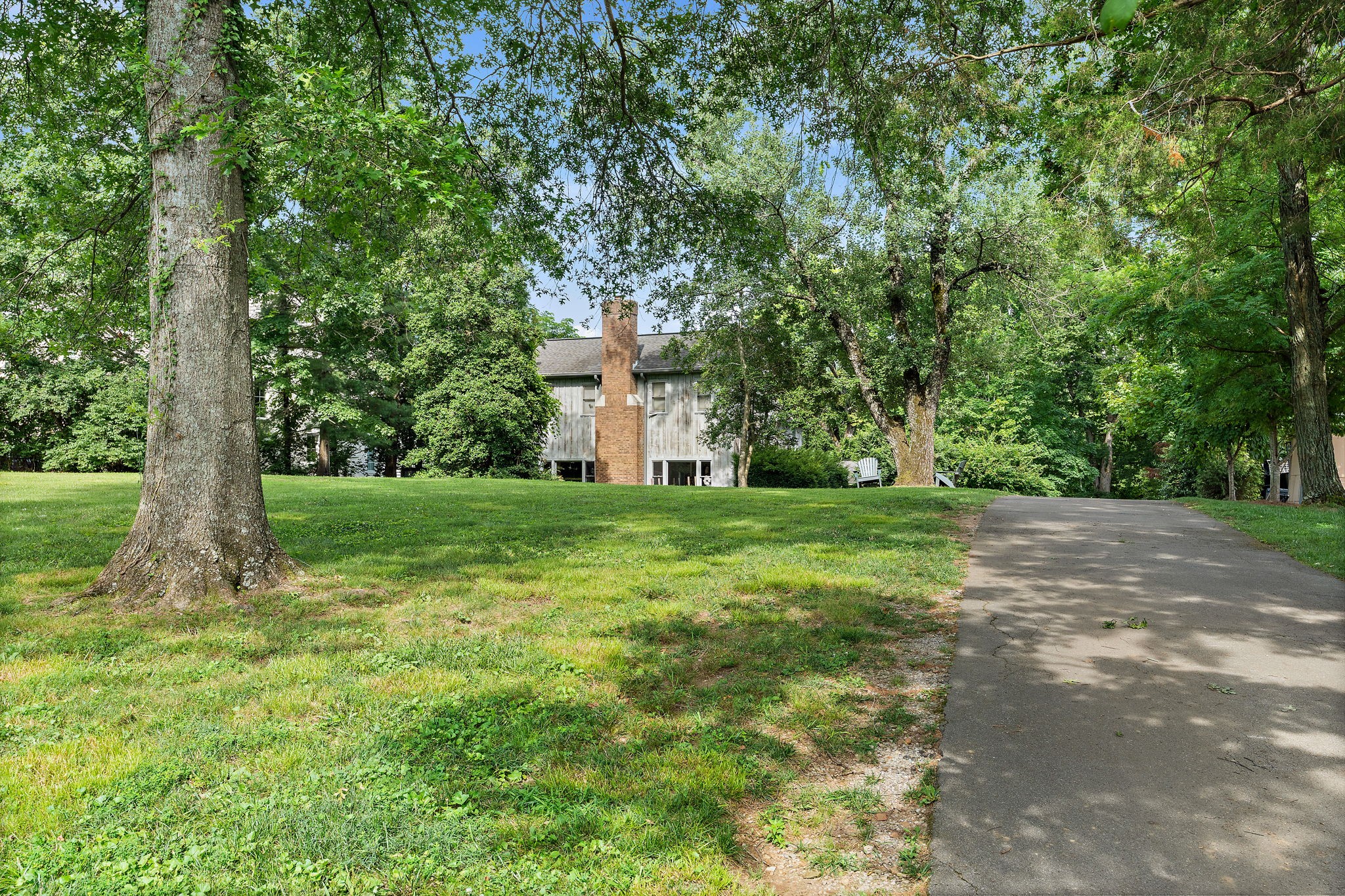 416 Lynnwood Blvd