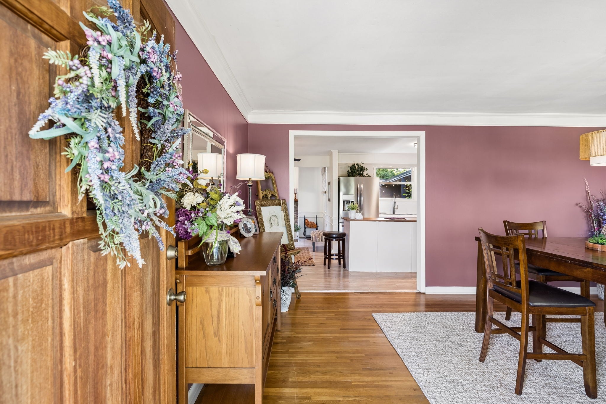 211 Edgewater Dr