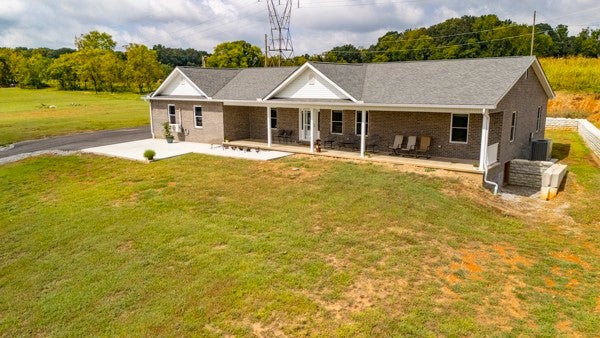 1385 Valley Home Rd