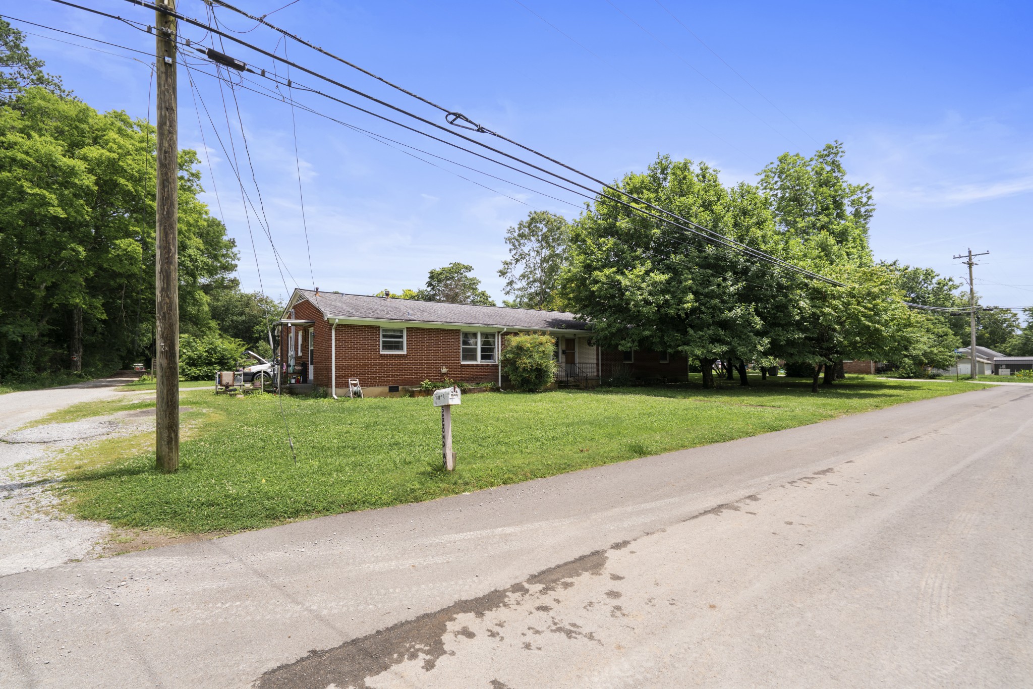604 2nd Ave
