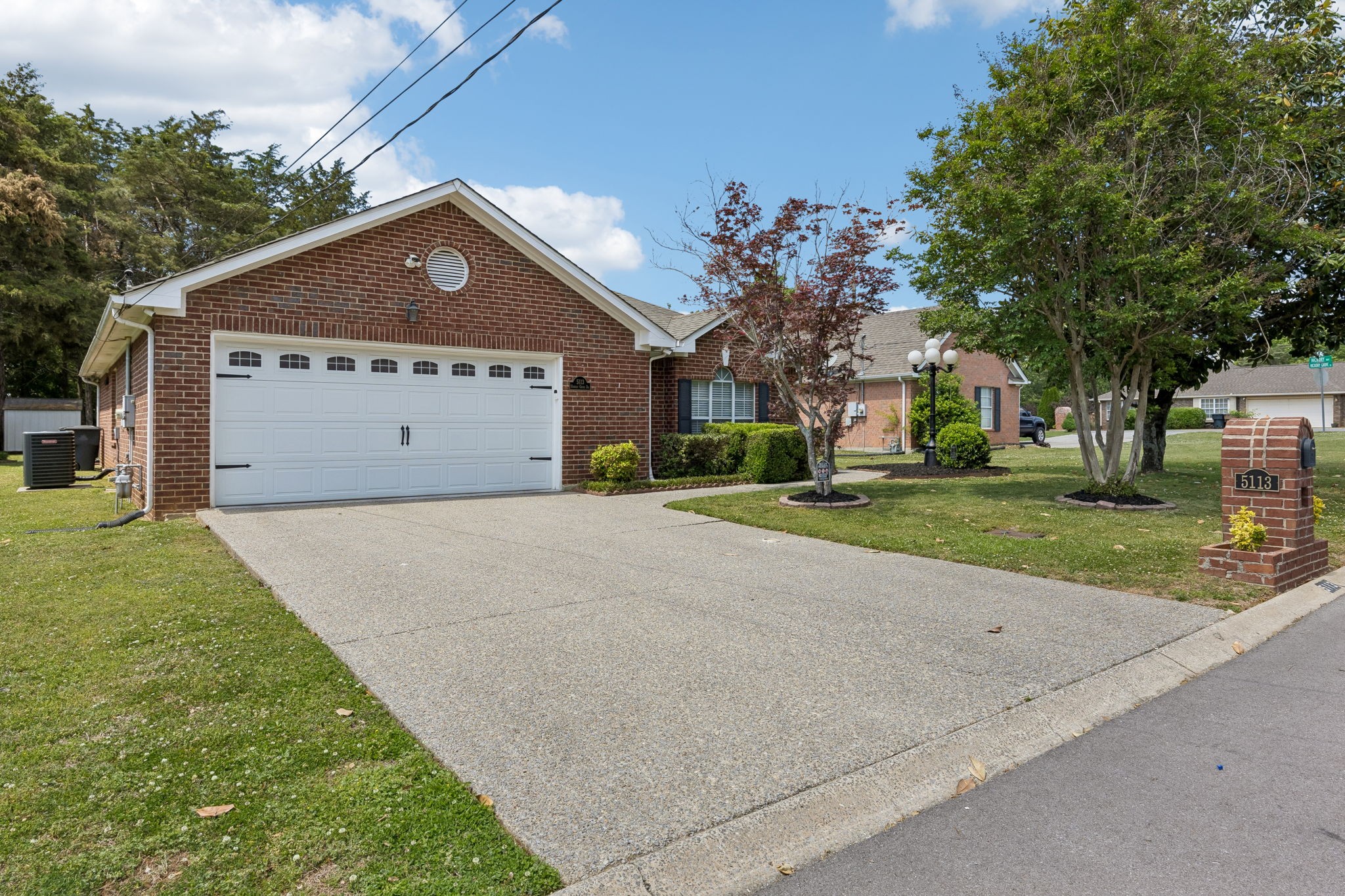 5113 Hickory Grove Dr