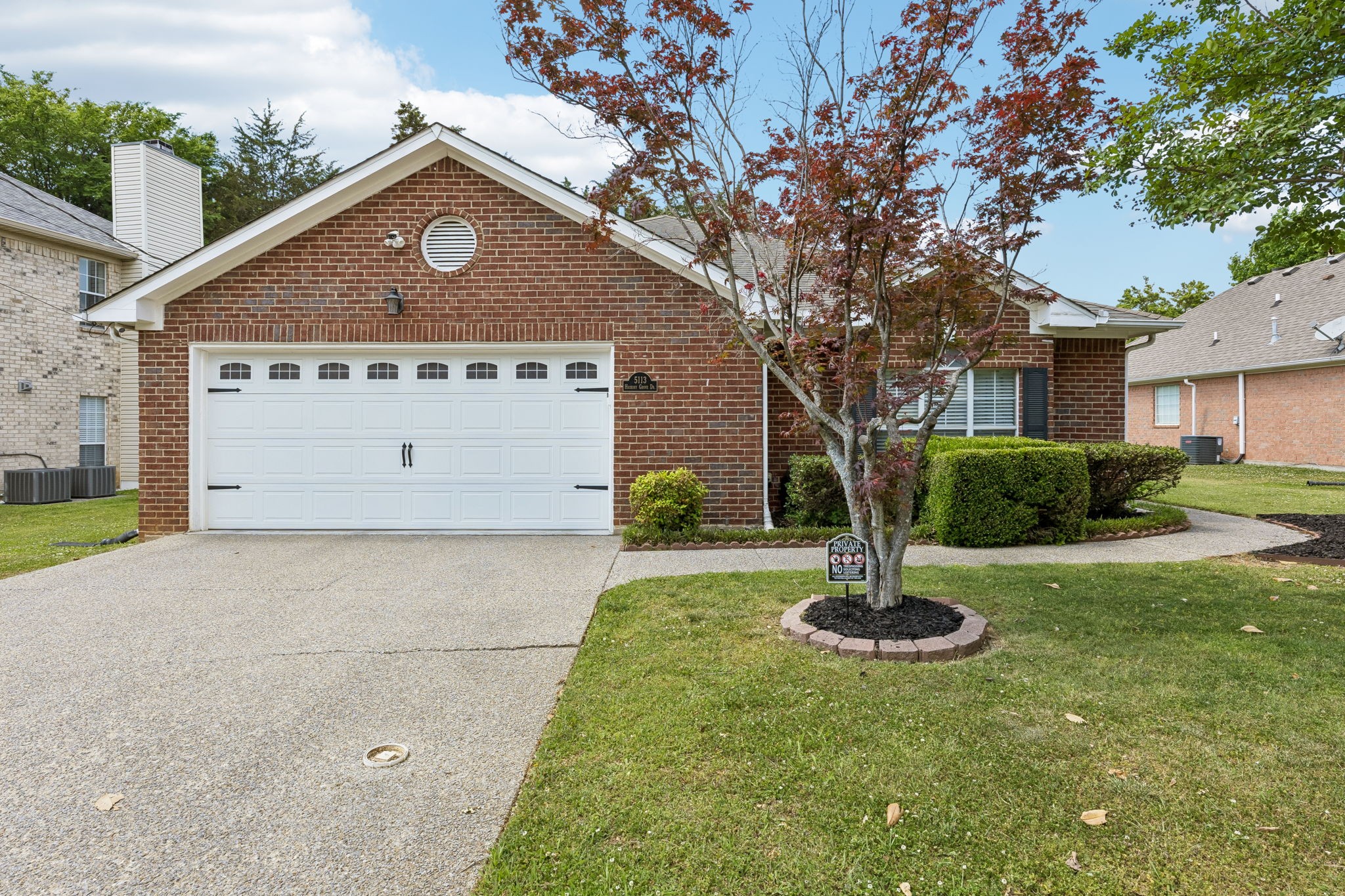 5113 Hickory Grove Dr