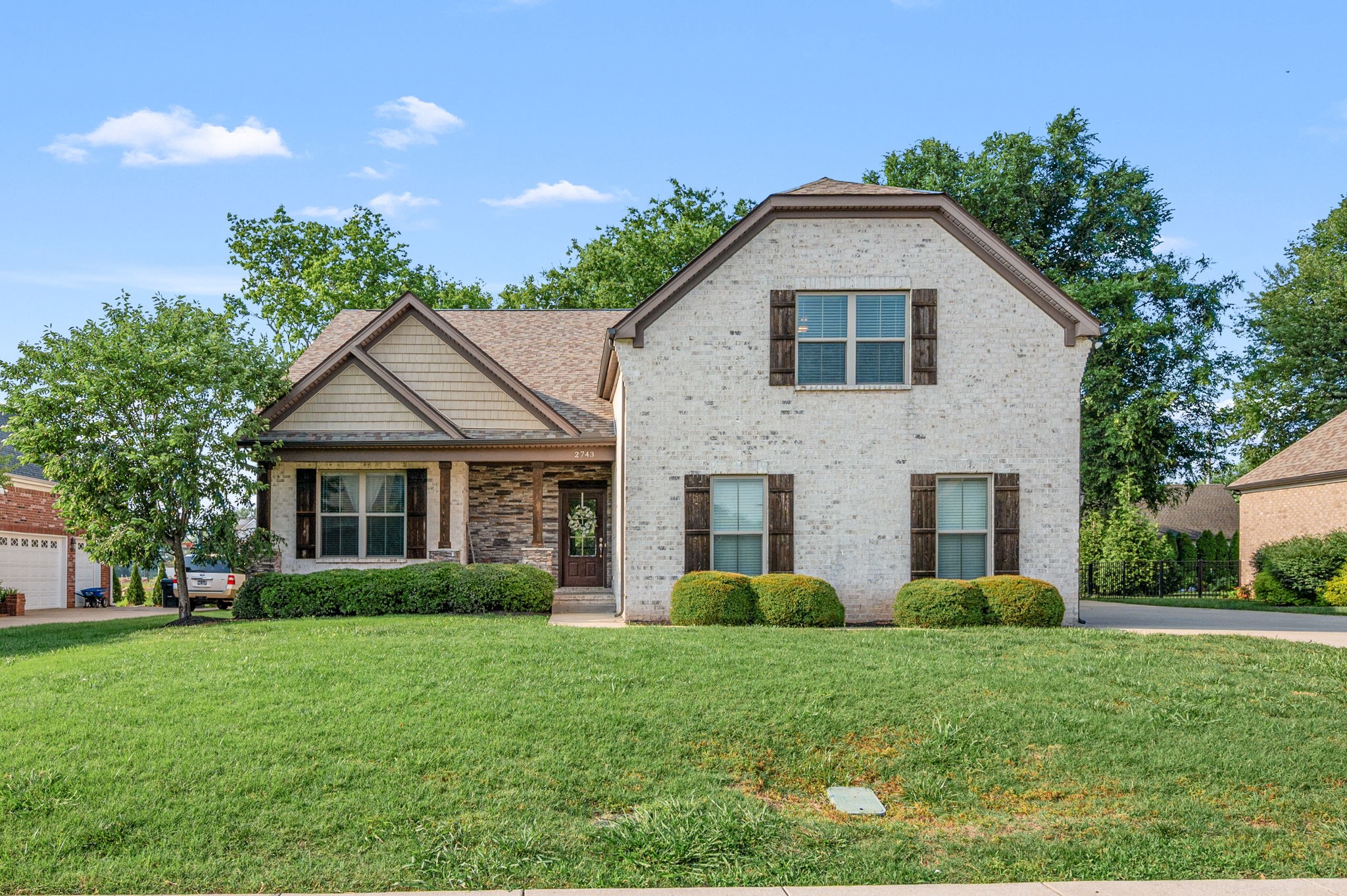 2743 Crowne Pointe Dr