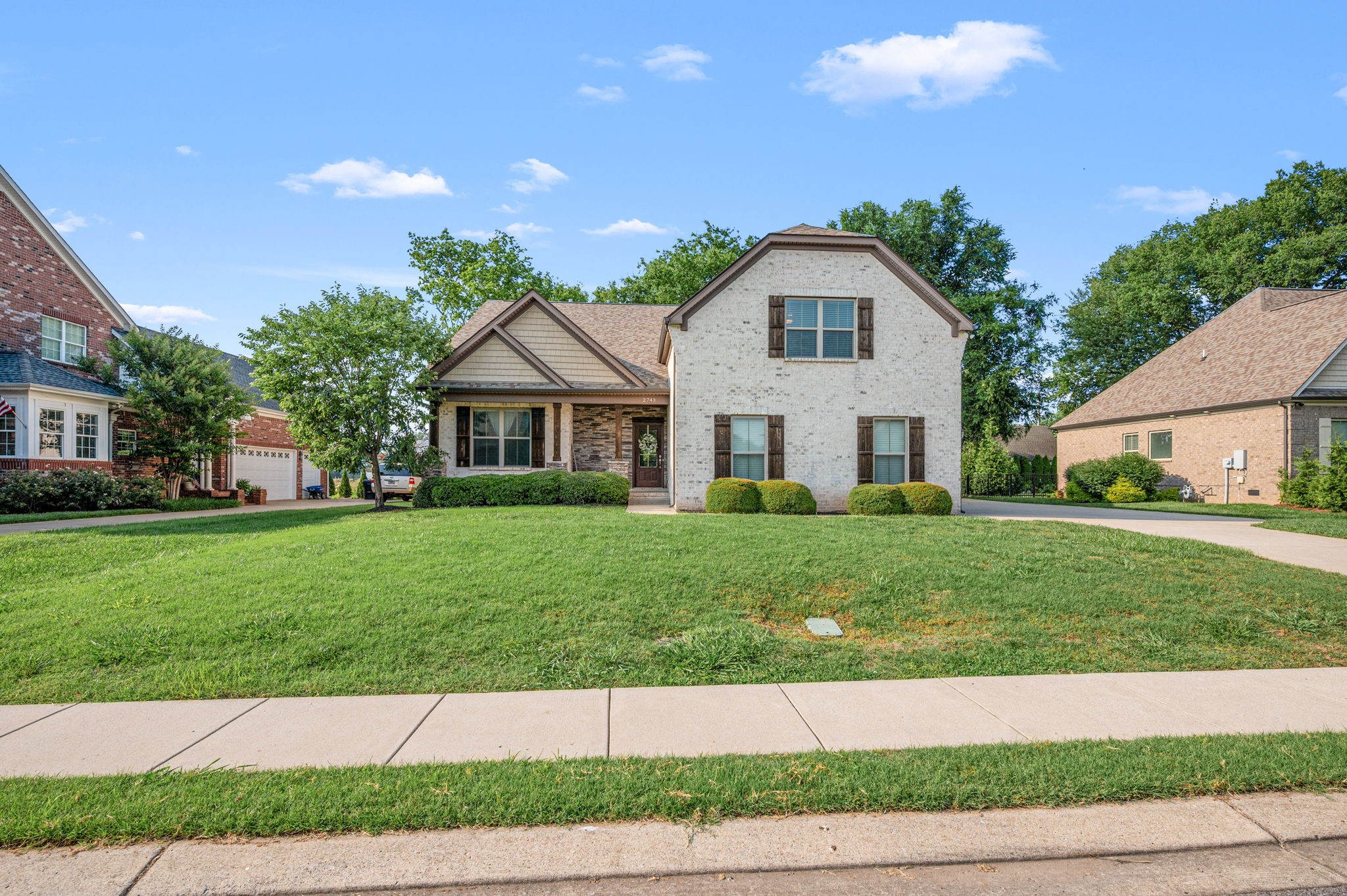 2743 Crowne Pointe Dr