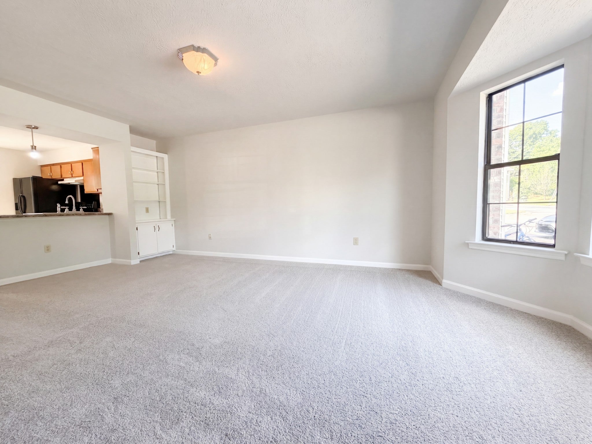 578 Thomas Jefferson Cir