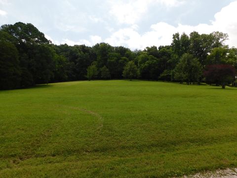 1694 Blue Moon Rd Columbia TN 38401