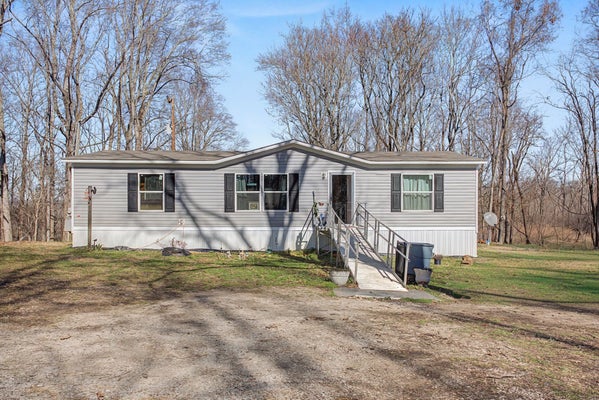 5076 SOUTHPOINT RIDGE RD, HAMPSHIRE, TN 38461 - Image 9e975f8d2e28a9f43cf4d68a8edd0c83/1077091375