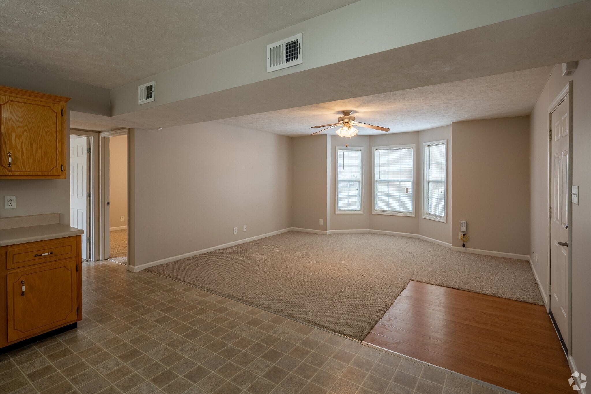 739 Heritage Pointe Cir