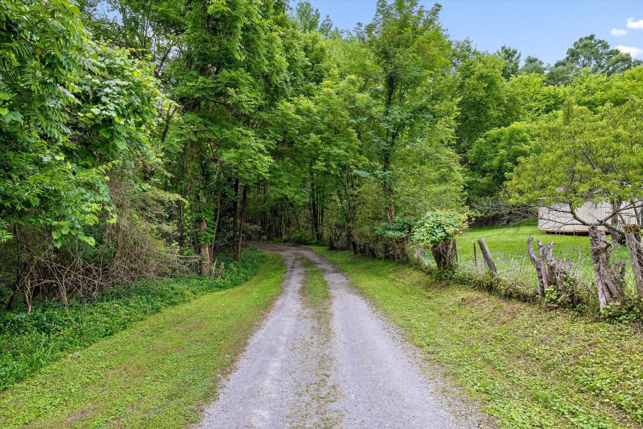 1906 Spradling Road