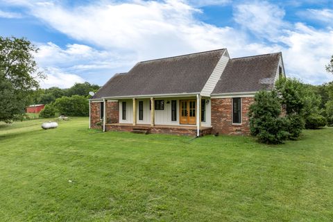 8025 Dry Creek Rd Mount Pleasant TN 38474