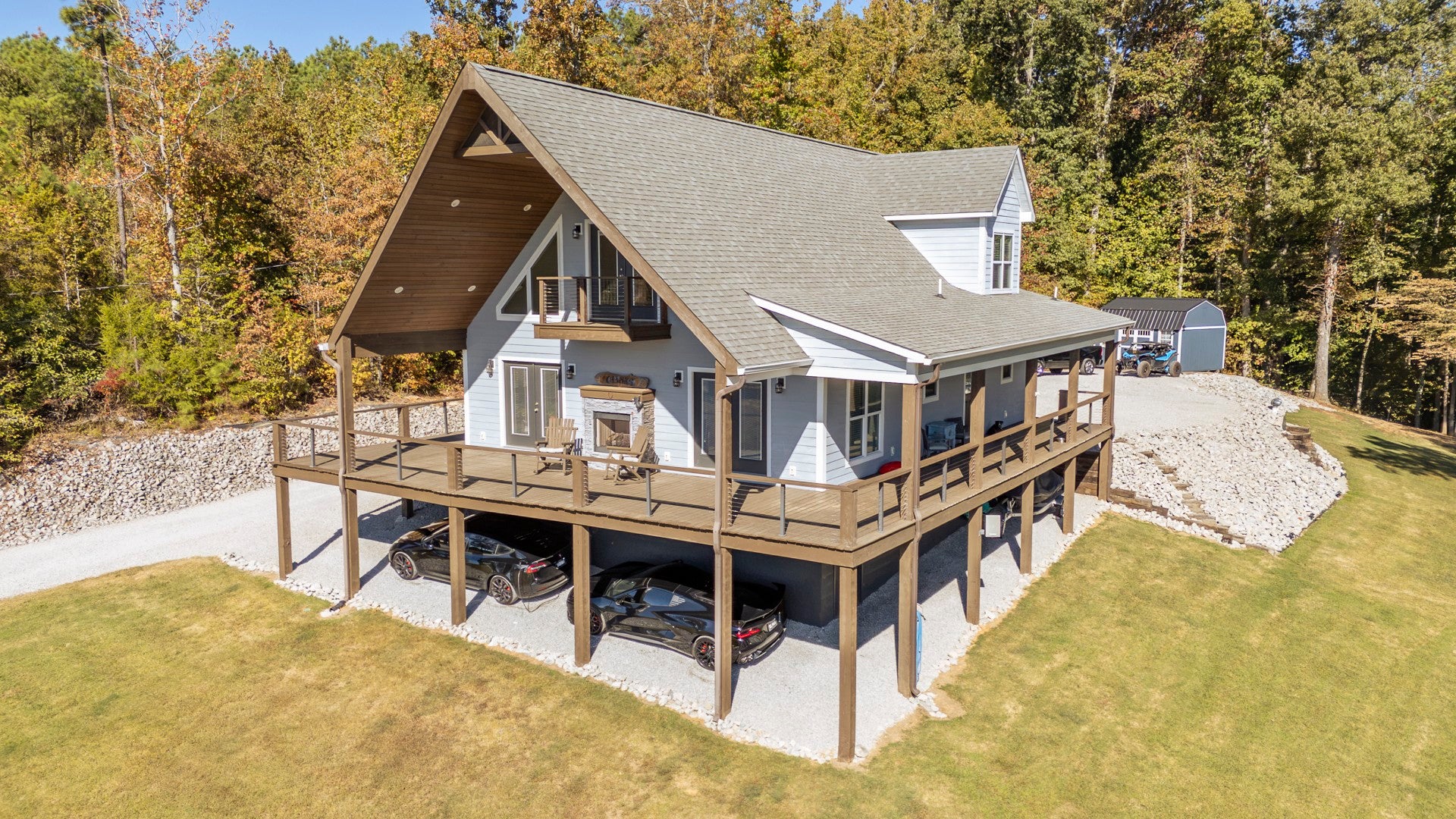 121 Persimmon Ln
