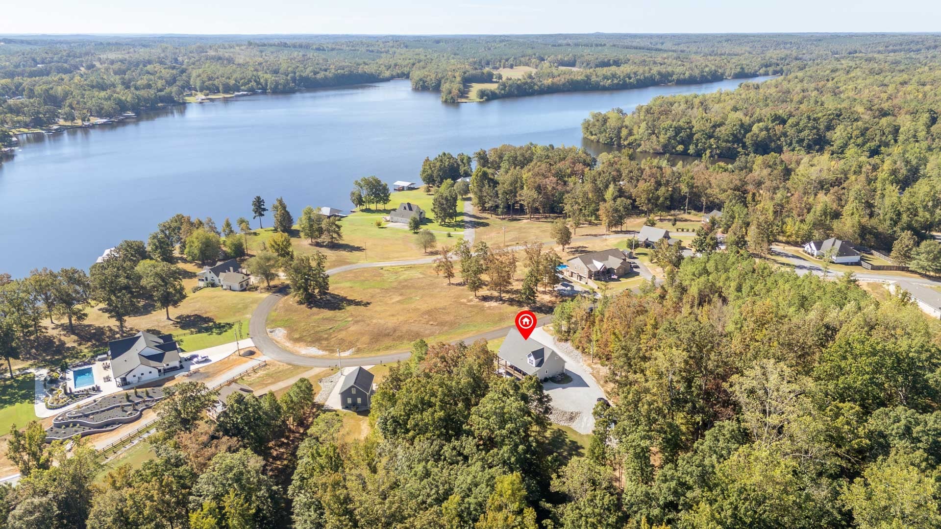 121 Persimmon Ln