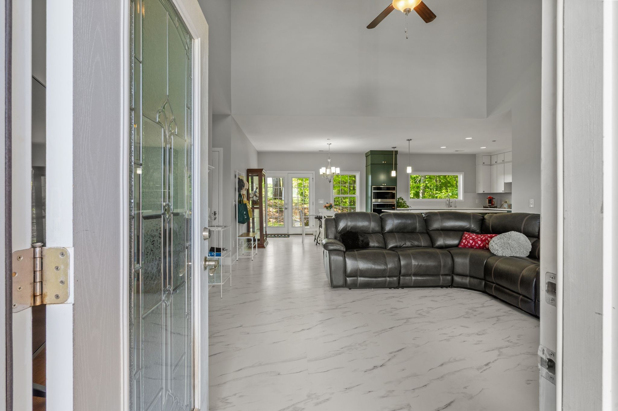 1045 Grace Meade