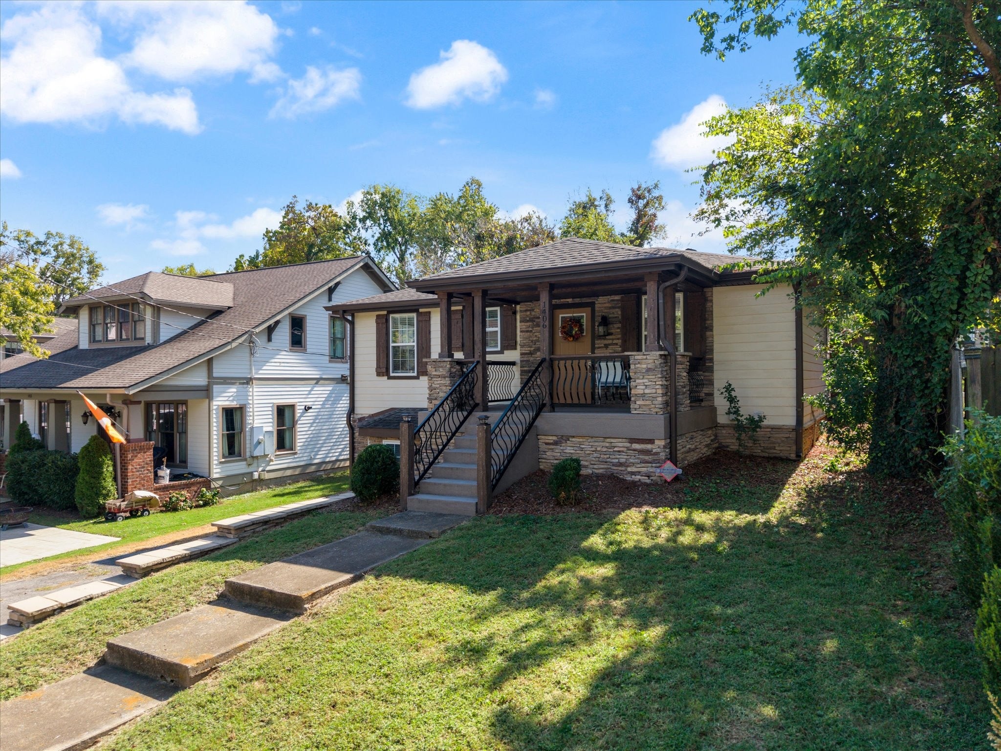 1406 Lillian St