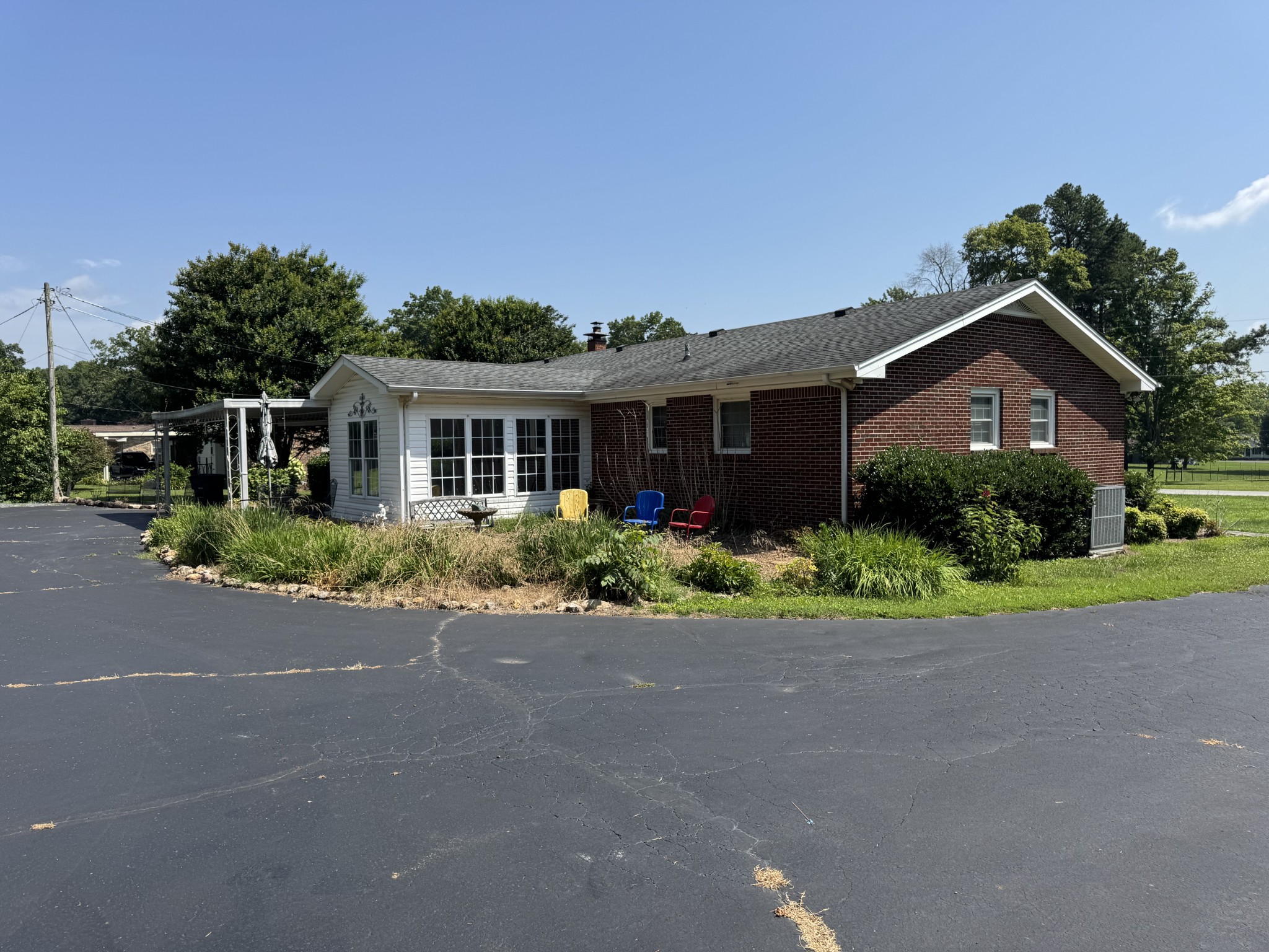 1403 Flippin Dr