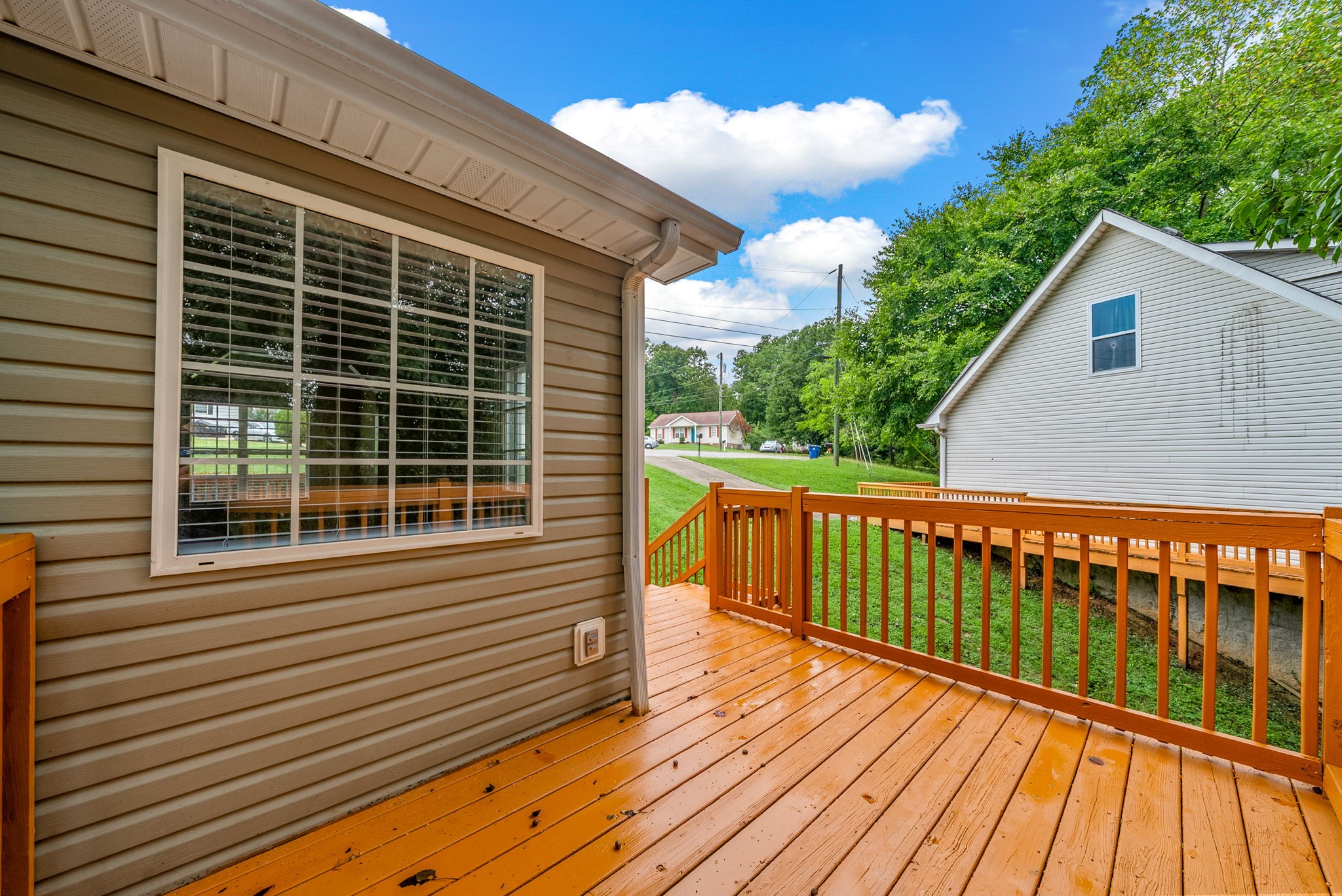 Clarksville, Tennessee 37040, United States, 3 Bedrooms Bedrooms, ,2 BathroomsBathrooms,Residential,Active,218815