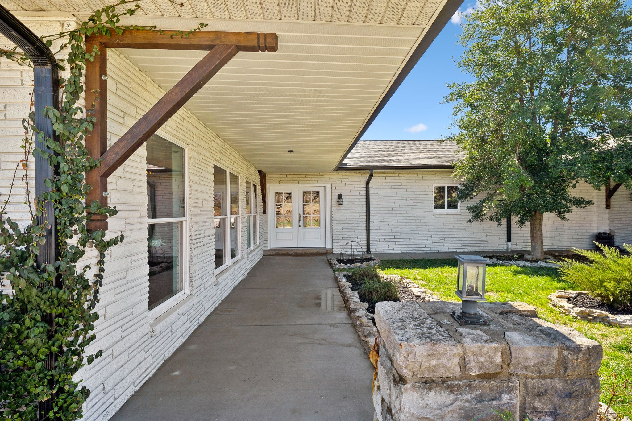1017 Cairo Rd