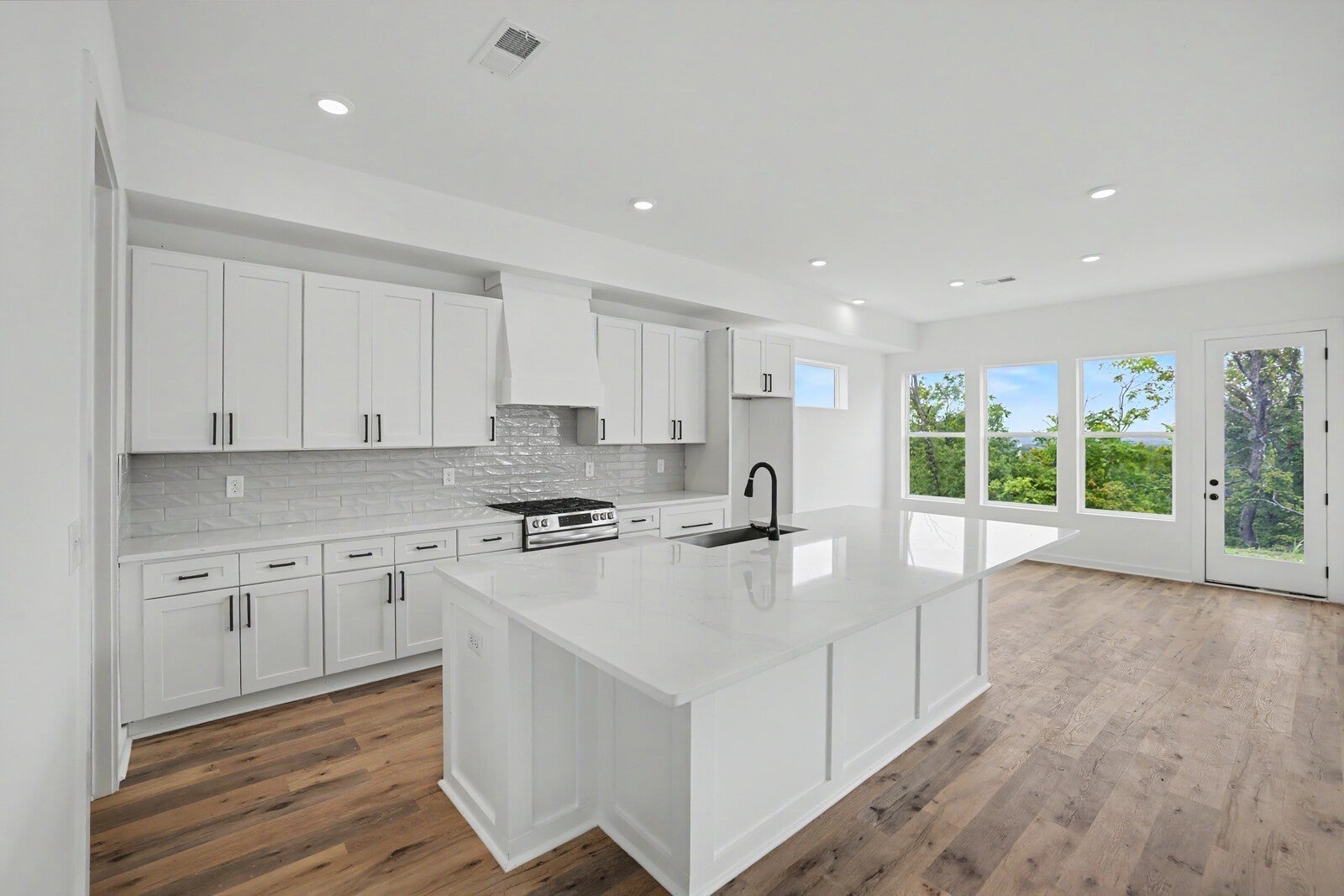 209 Walnutwood Lane