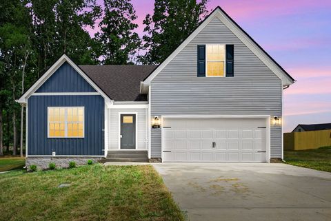 Photo of 302 Tisha Ct, Clarksville, TN 37042 (MLS # 3259863)