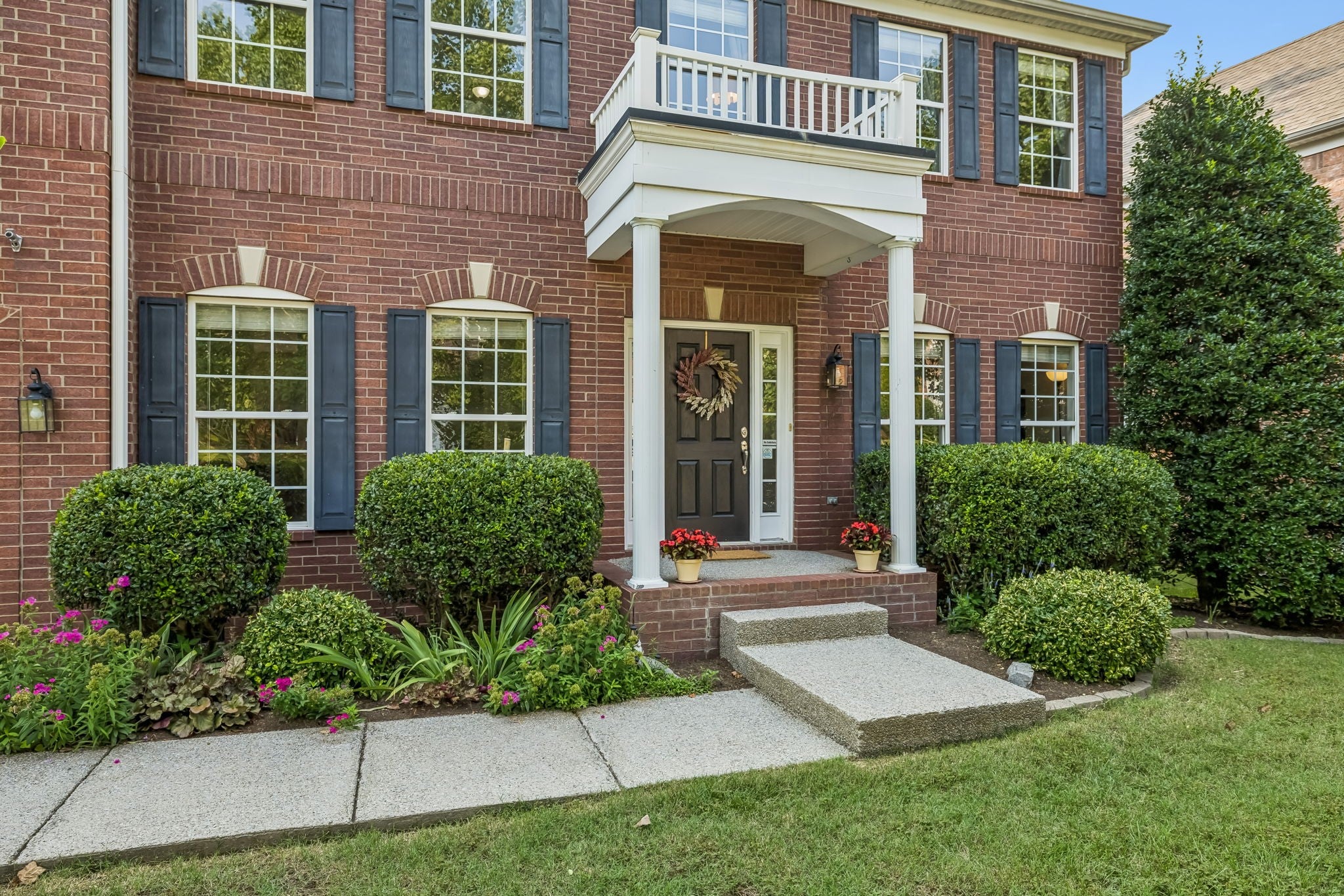 1279 Bridgeton Park Dr