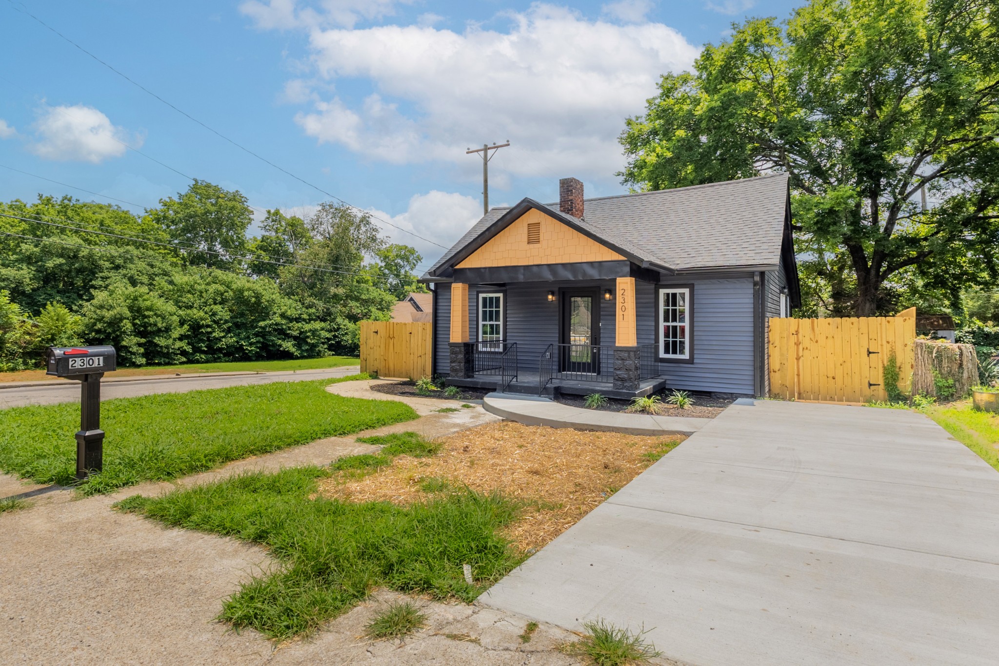 2301 Saint Louis St