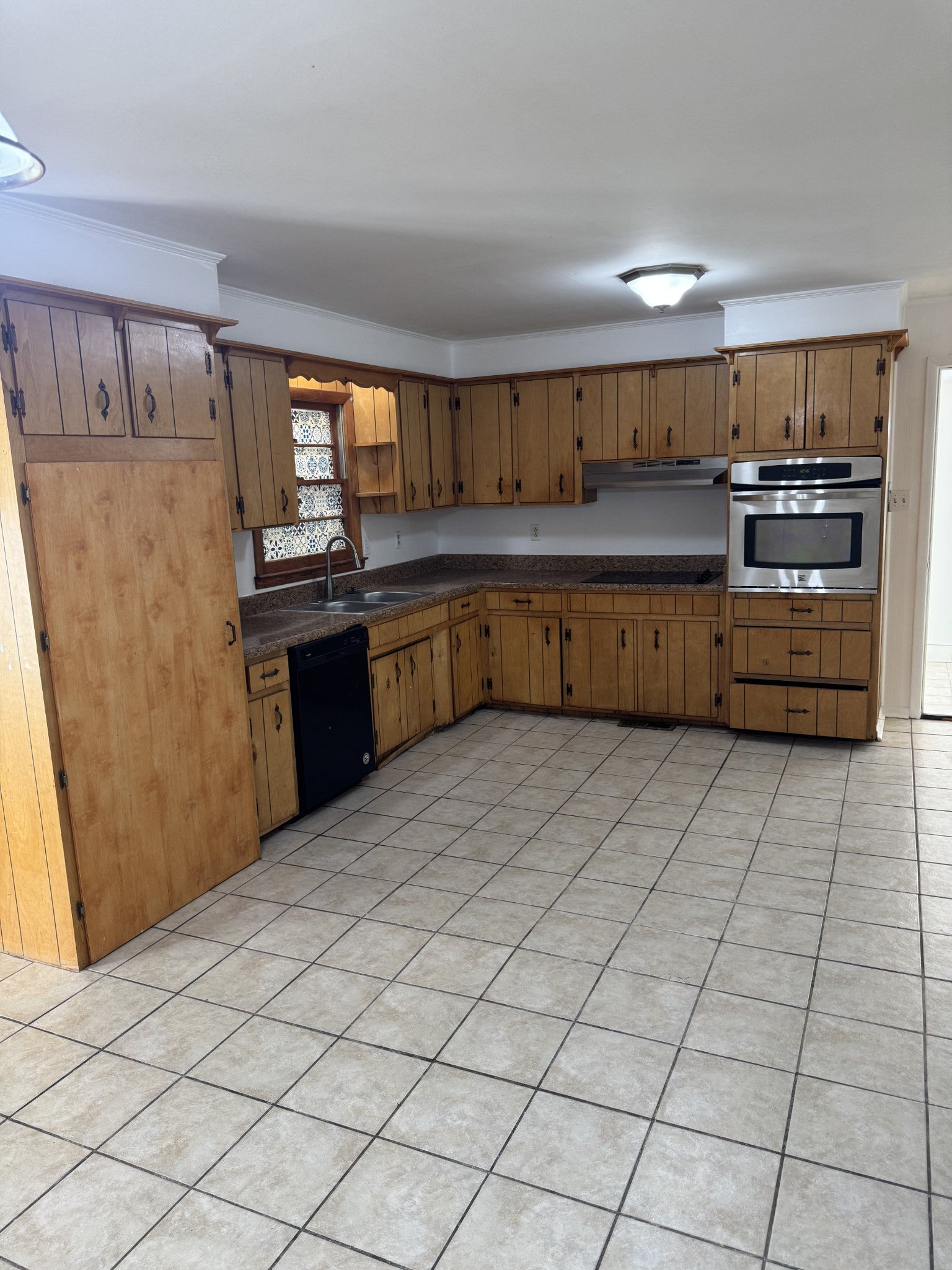 5131 Colonial Cir