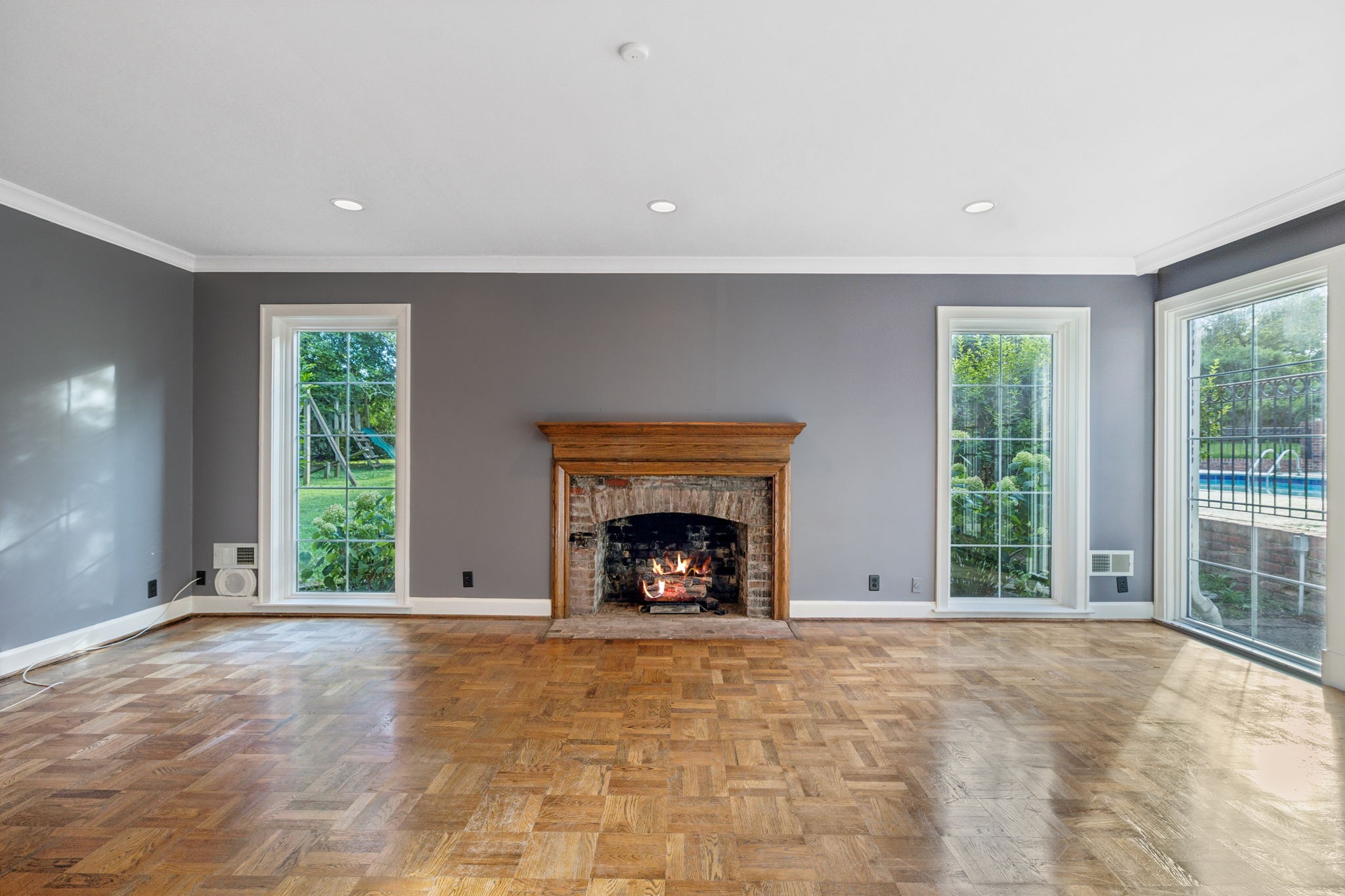 115 Vossland Dr