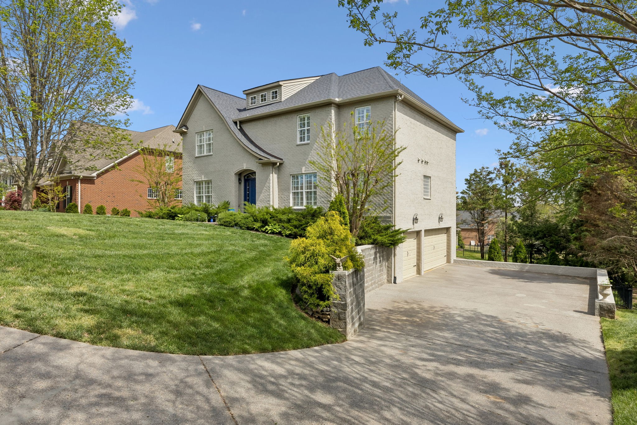 1517 Charleston Park Dr