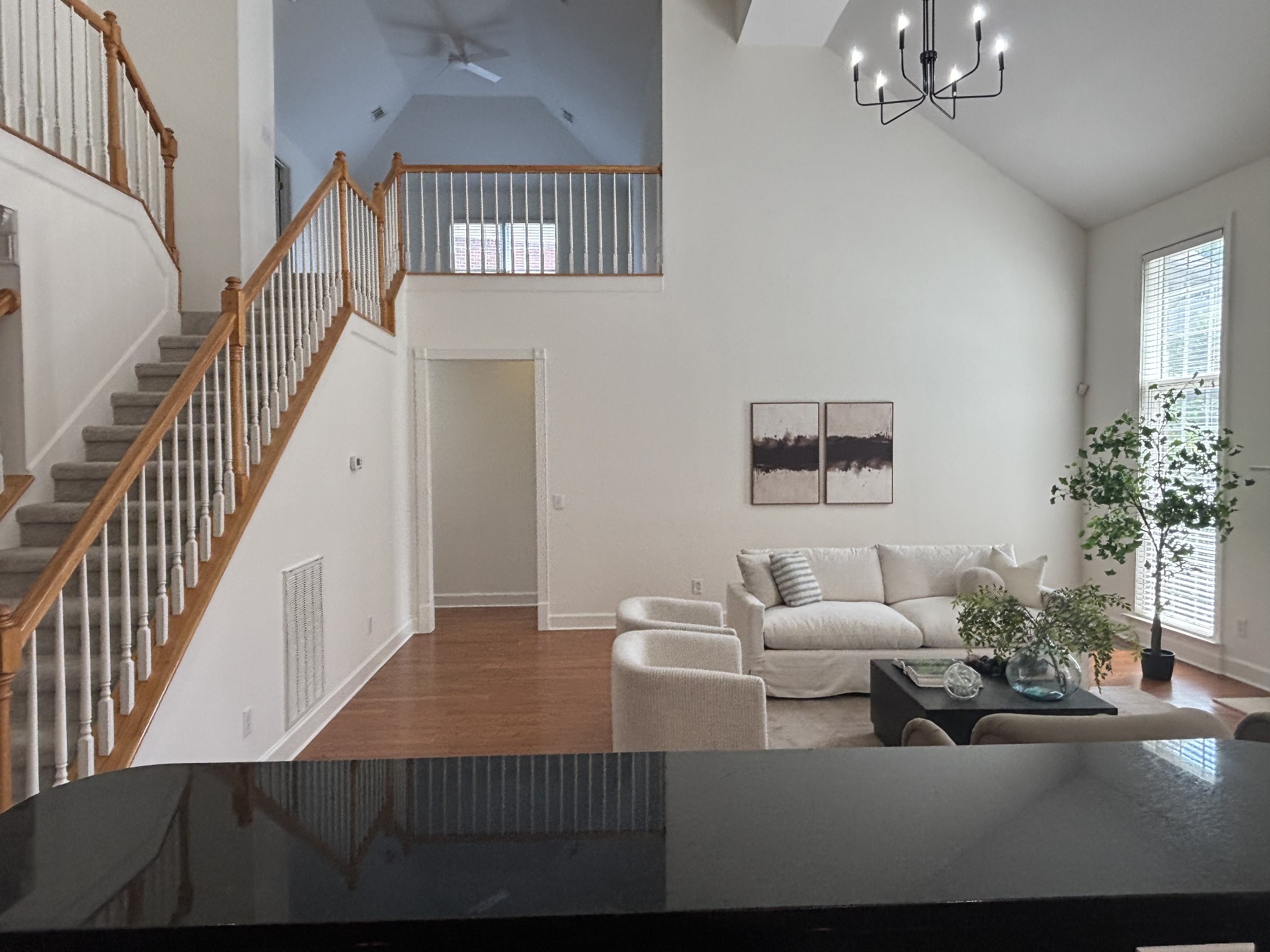 4528 Winfield Dr
