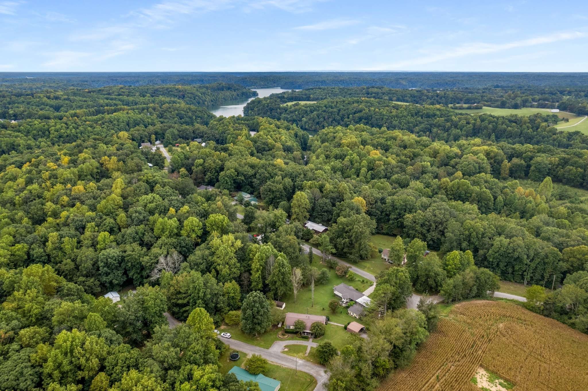 14 Overlook Ln