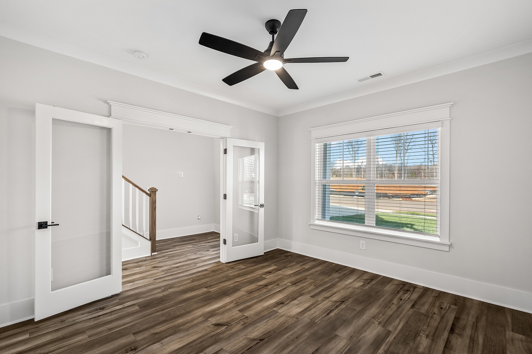 556 Kingwood Lane