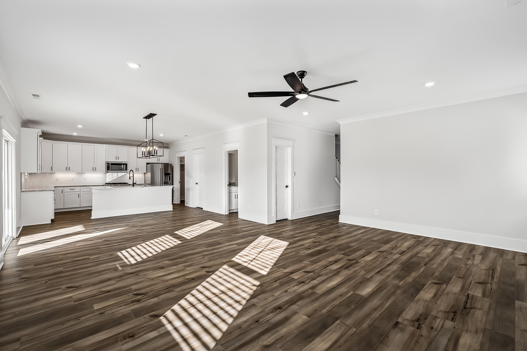 556 Kingwood Lane