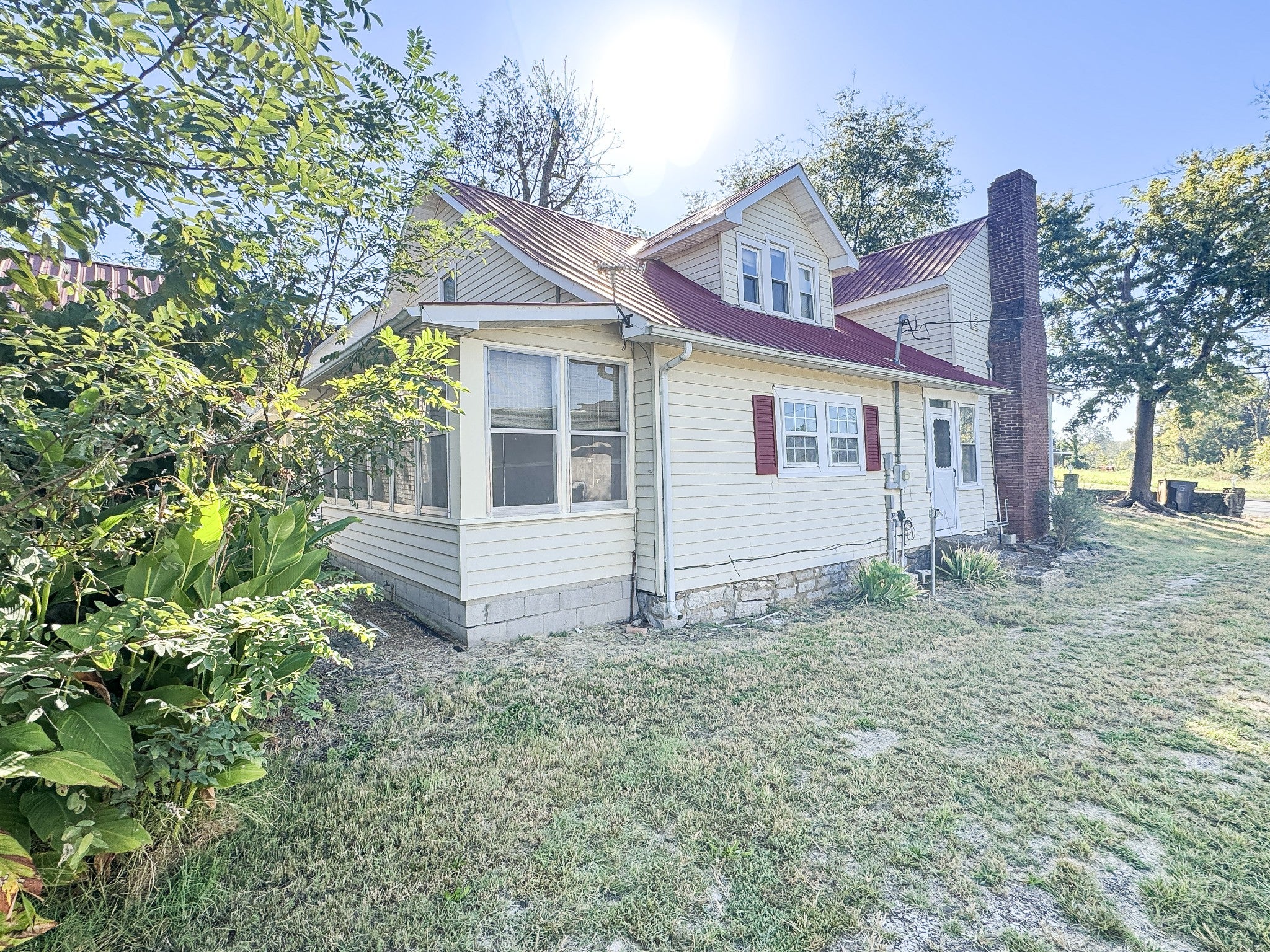 405 E Main St