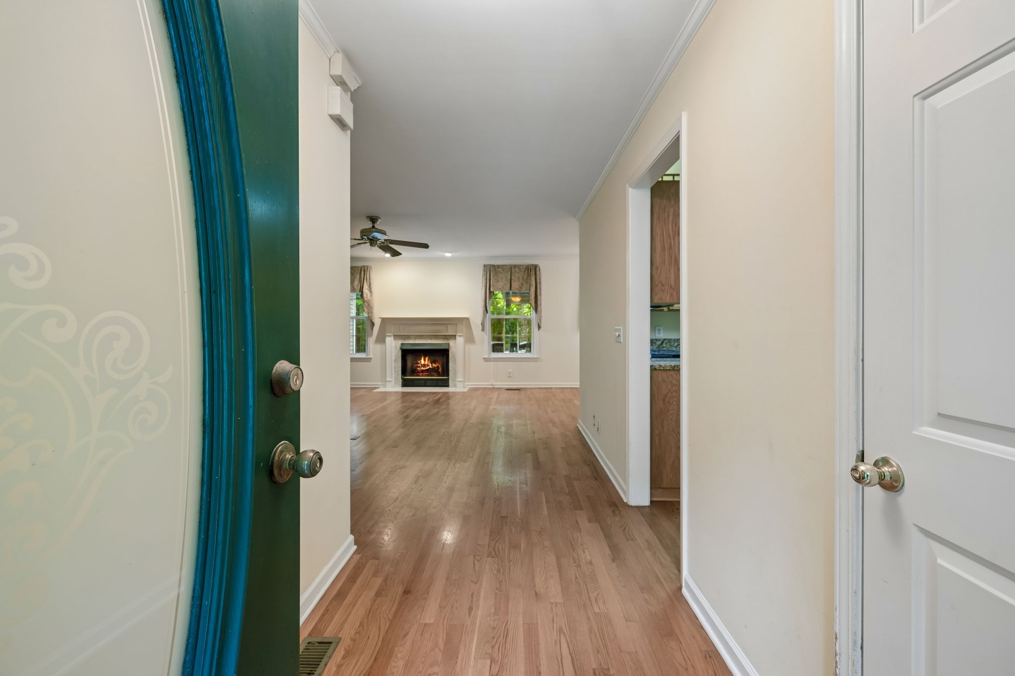 5668 Pinewood Rd, Franklin TN 37064 3-bed home, photo 6 of 30
