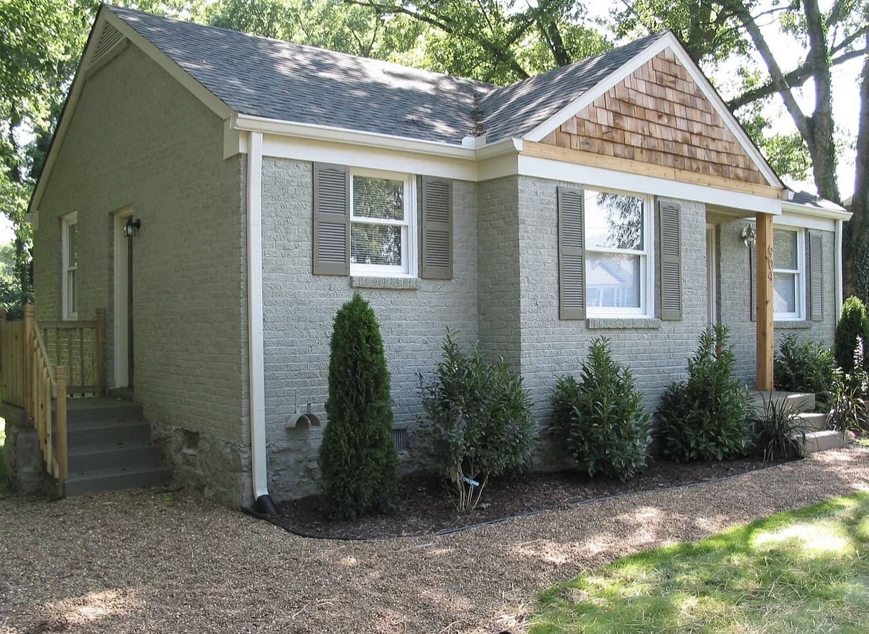 904 Matthews Ave
