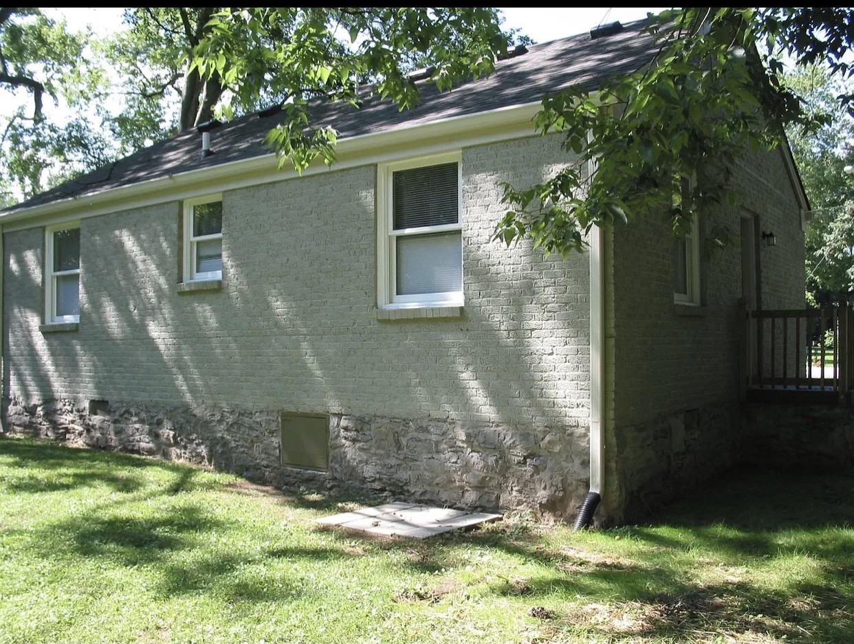904 Matthews Ave