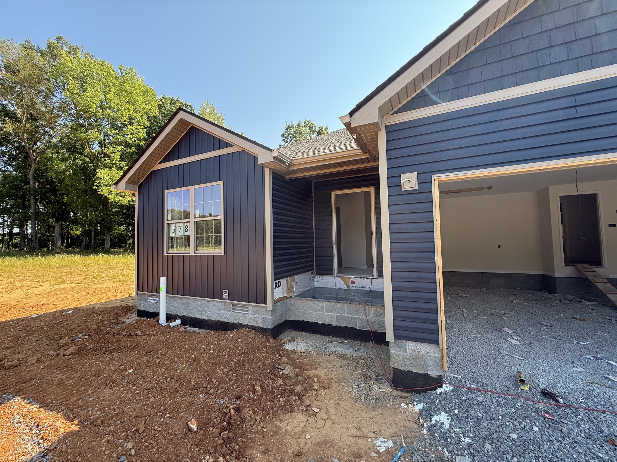 1577 Fredrick Dr