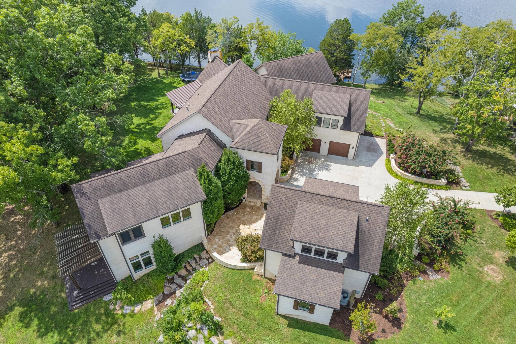817 Burton Point Rd