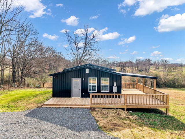 7159 Ccc Rd, Fairview - listing photo 2