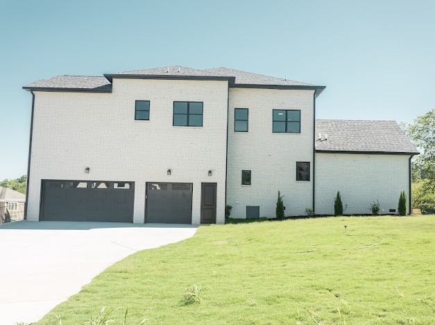 2205 Kayla Dr