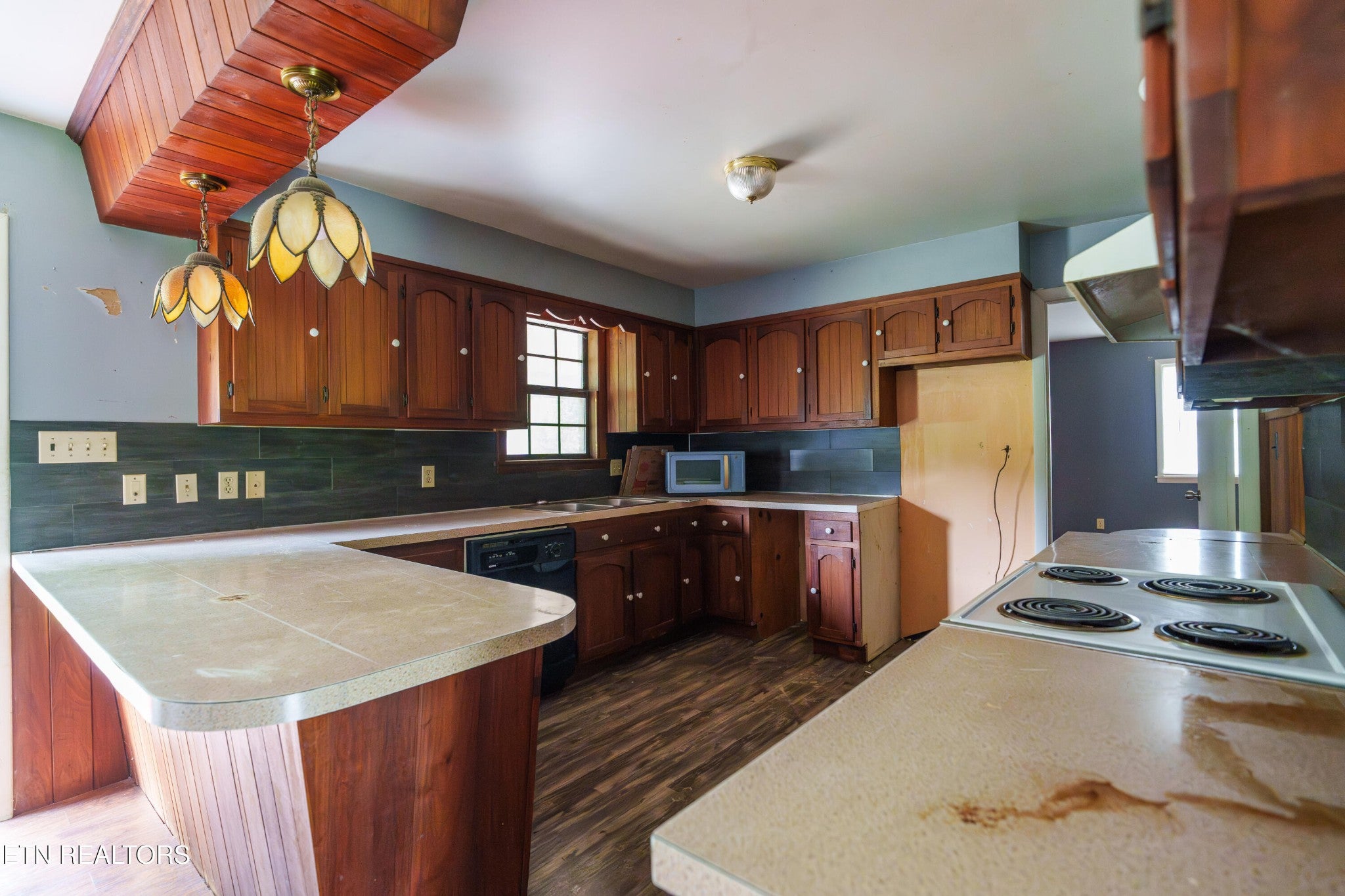 405 Dogleg Drive